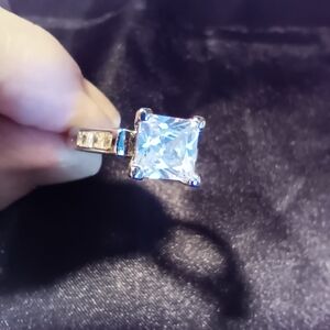 Costume Cocktail Ring. Large Square Stone. Silver tone Ring. Women's 7